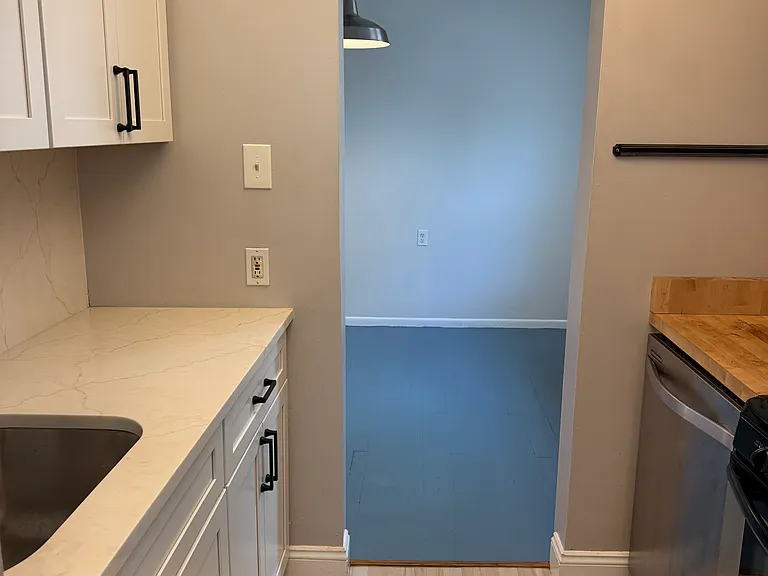 471 Haddon Ave — Photo 10