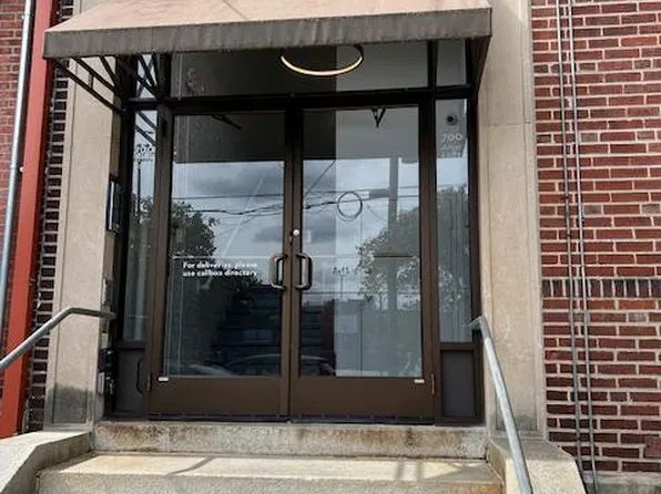 700 S 10th St APT 3F, Philadelphia, PA 19147