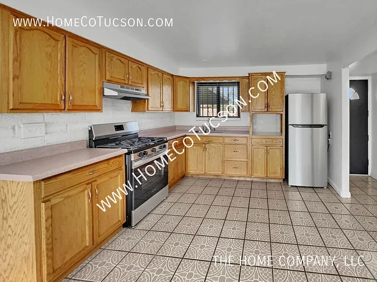 5950 S Liberty Ave — Photo 10