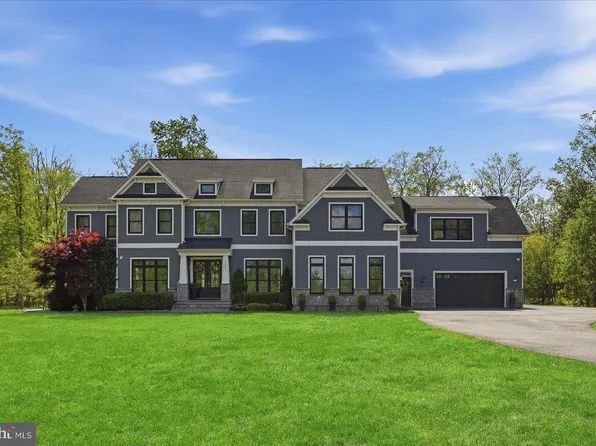 40957 Waxwing Dr, Leesburg, VA 20175