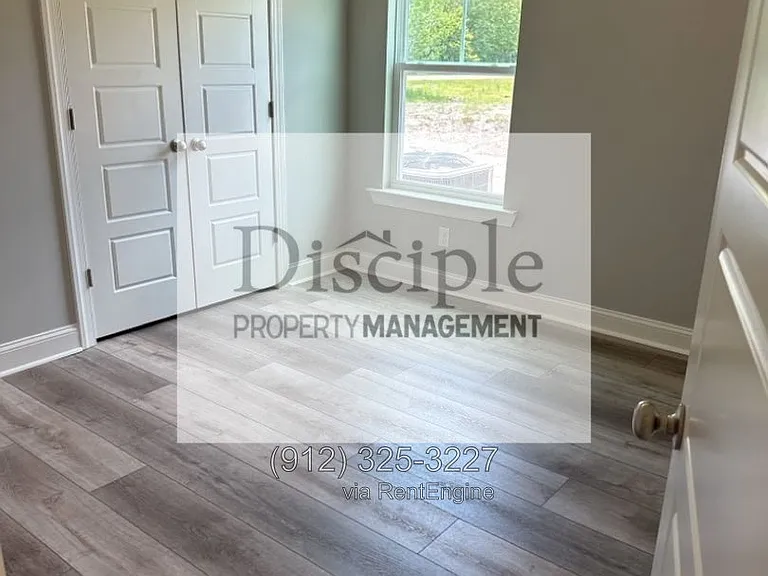 79 Ennis Rd — Photo 36