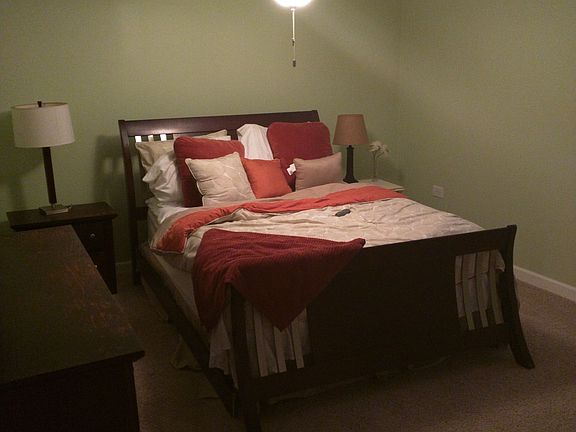 2nd image of 934 Waterford Ct