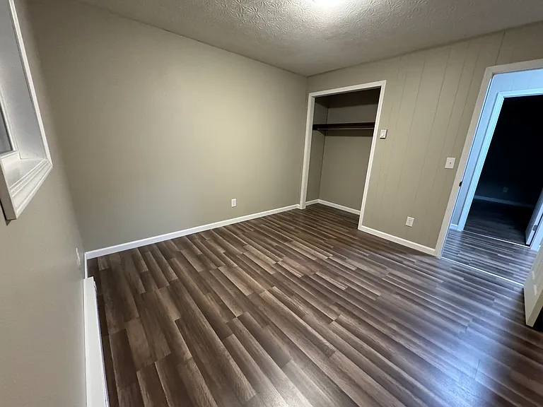 37250 Main St #3 — Photo 8