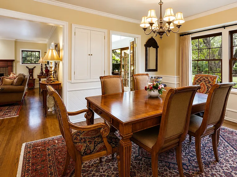 1166 Mill Ln — Photo 3