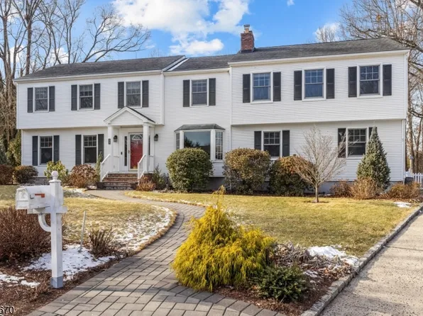 11 Alison Ct, New Providence Boro, NJ 07974