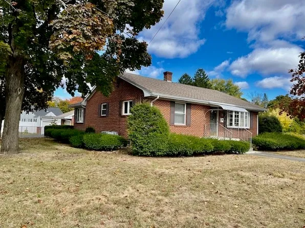 566 McKinstry Ave, Chicopee, MA 01020