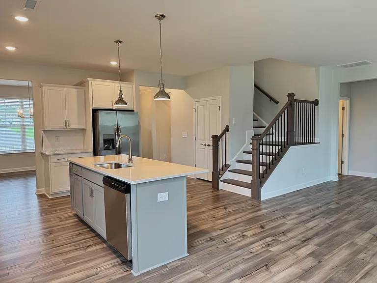 846 Barbour Farm Ln — Photo 9