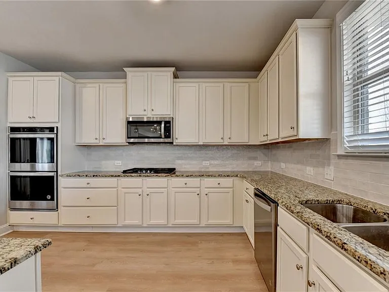 7410 Ansley View Ln — Photo 34