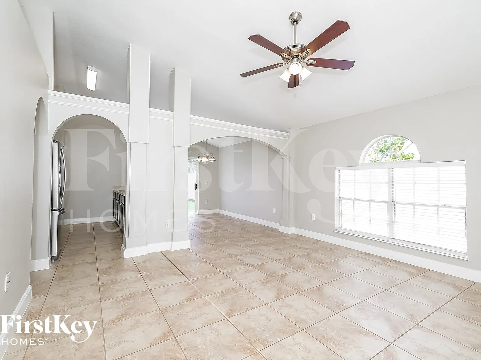 3 bed, 2.0 bath, 1211 sqft, $2,470 — Photo 3