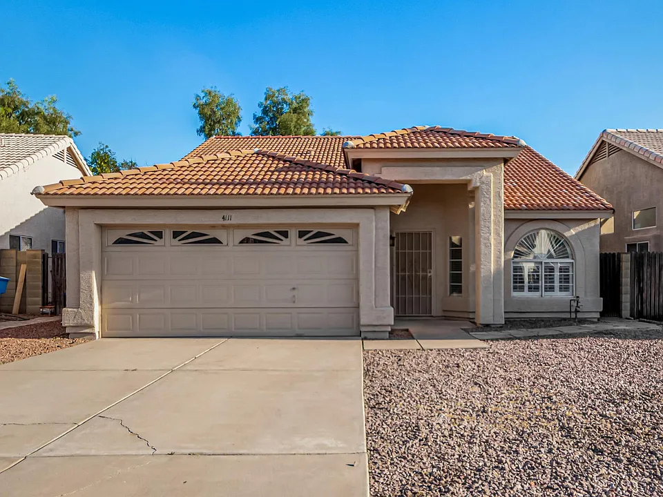 4111 W Camino Vivaz