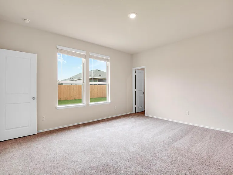 200 Janice Rd — Photo 10