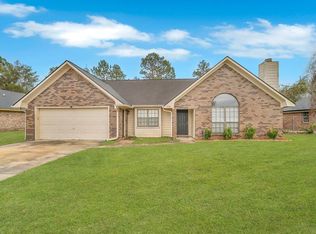 736 Timber Ridge Trl, Hinesville, GA 31313