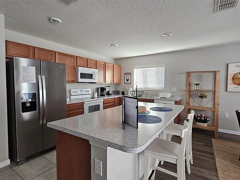 308 Lake Lucerne Way — Photo 6