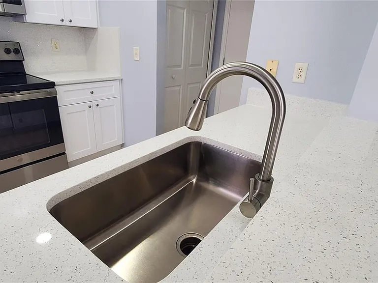 1661 Fluorshire Dr — Photo 9