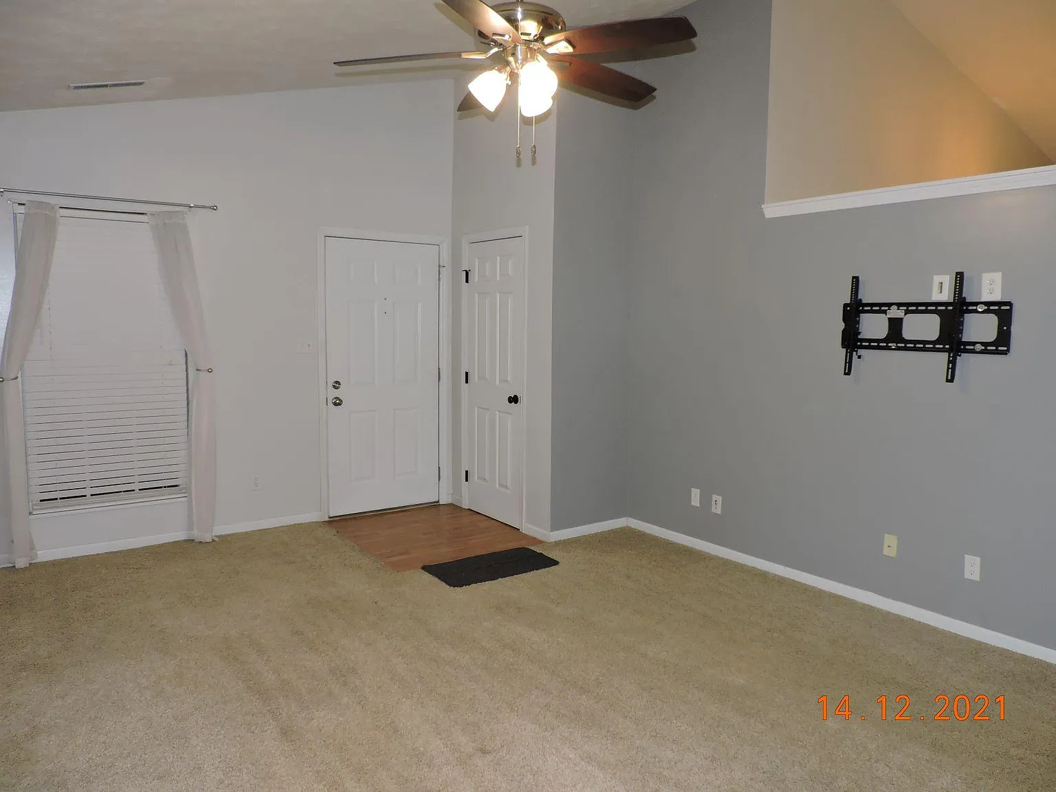 3 bed, 1190 sqft, $1,850 — Photo 3