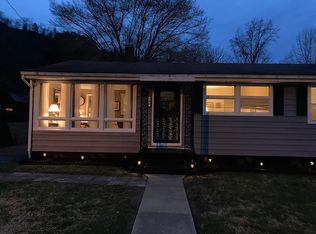 200 4th Rio Vista St, Rio V, KY 40854