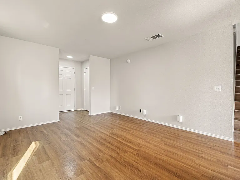 335 Avalanche Ave — Photo 5
