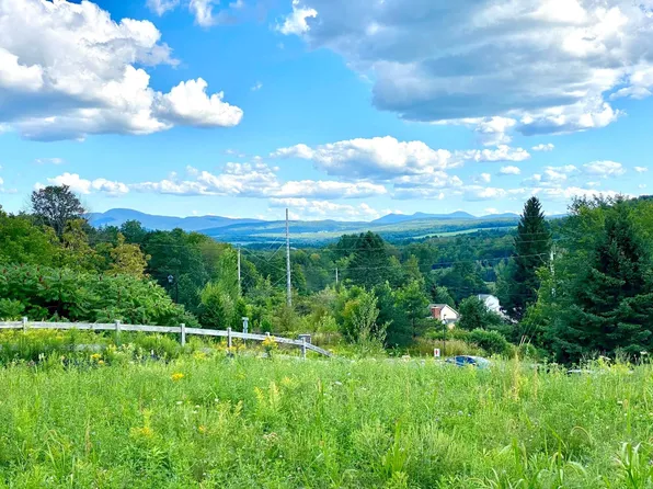 Rue De Sweetsburg, Cowansville, QC J2K 3W1