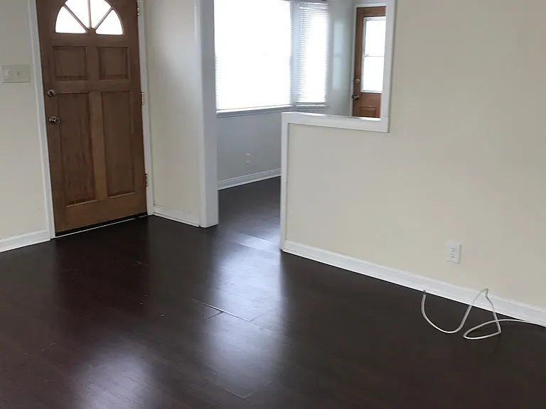 219 2nd Pl — Photo 8