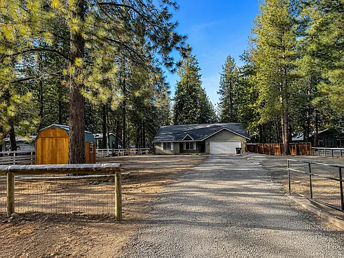 60075 Hopi Rd Photo 1