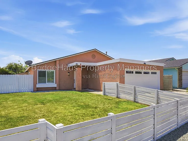 6379 Elsberry St — Photo 4