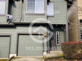 5988 SE Woodland Dr, Gresham, OR 97080