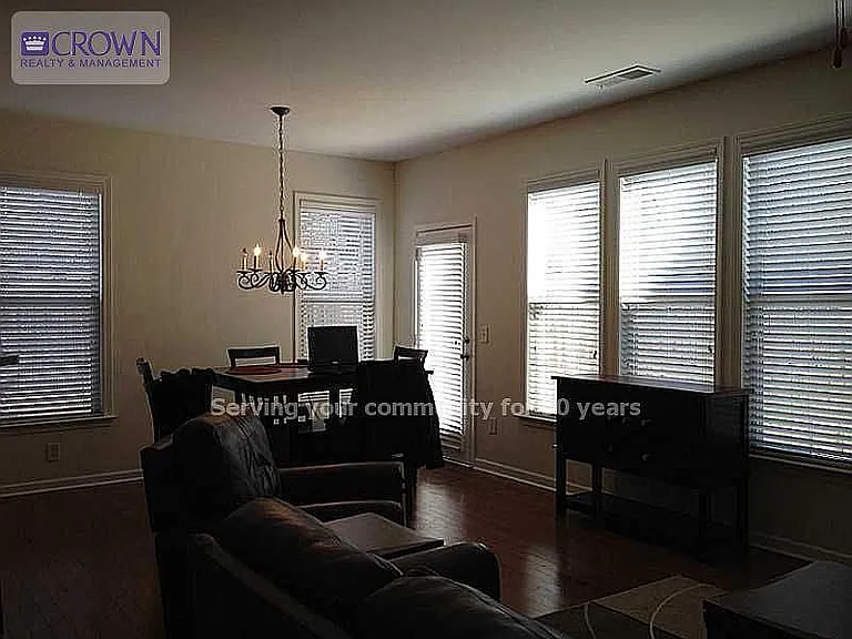 Oshields Ct SW — Photo 3