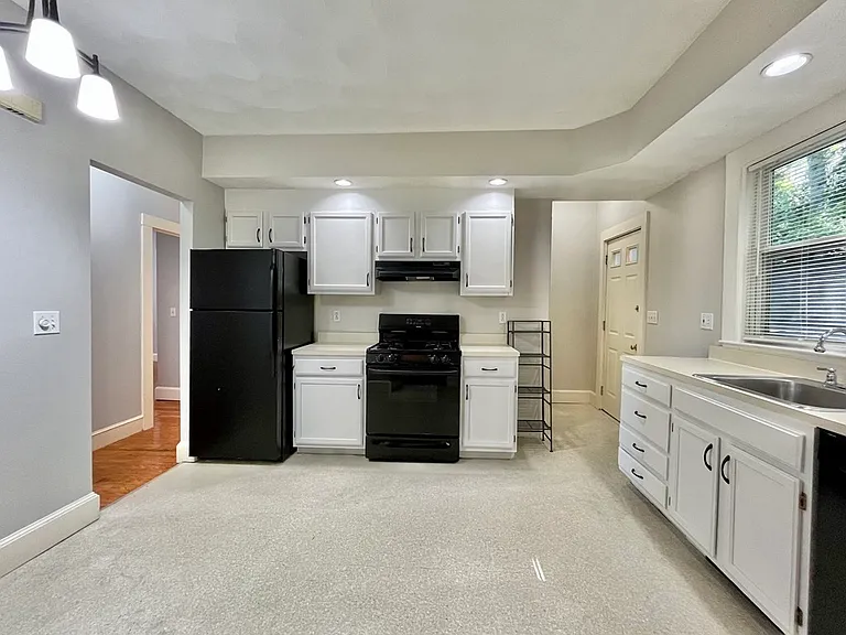 118-120 Paul Revere Rd #120 — Photo 14