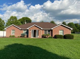 33366 Hillman Hwy #D, Glade Spring, VA 24340