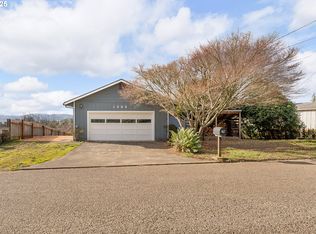1385 N Henry St, Coquille, OR 97423