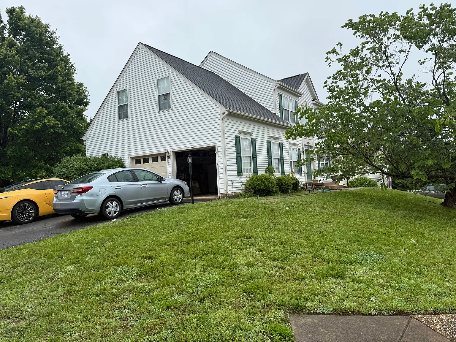 5 bed, 3.5 bath, 3500 sqft, $4,500 — Photo 2