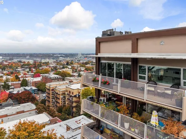 2323 SW Park Pl Unit 1006, Portland, OR 97205