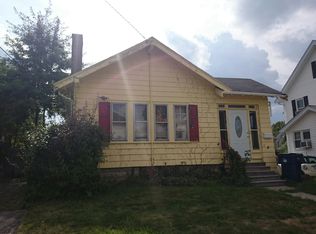 52 Garnet Rd, West Roxbury, MA 02132