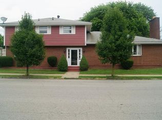 215 8th St, Monaca, PA 15061