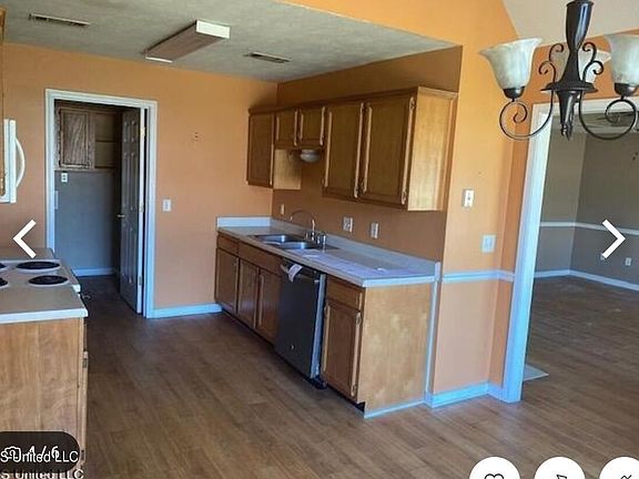 4th image of 106 Bradford Pl