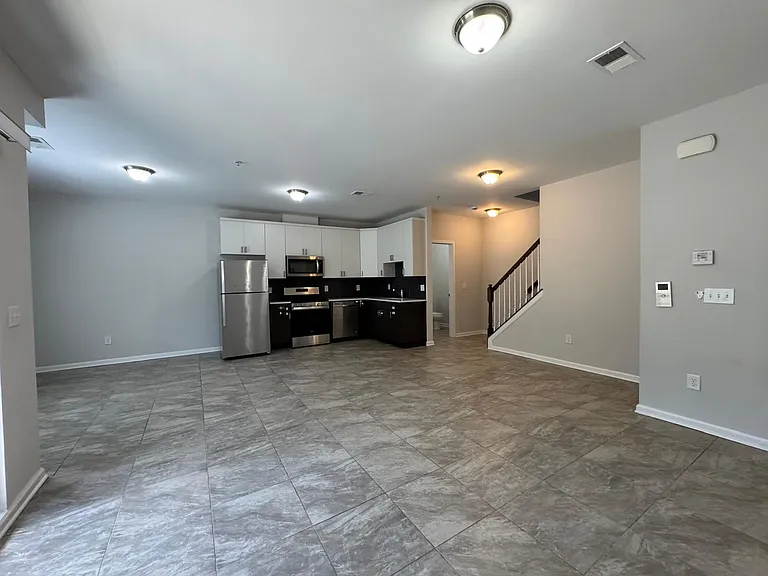 408 Westminster Ave #222 — Photo 2