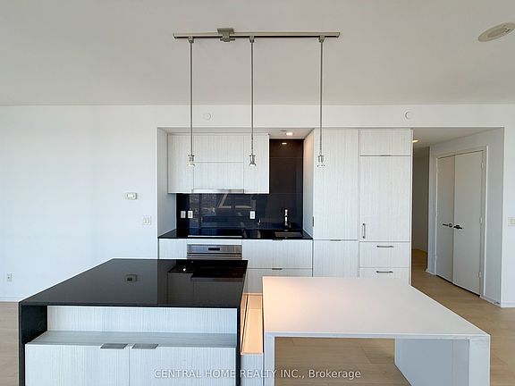 5th image of 1 Bloor St E #5609