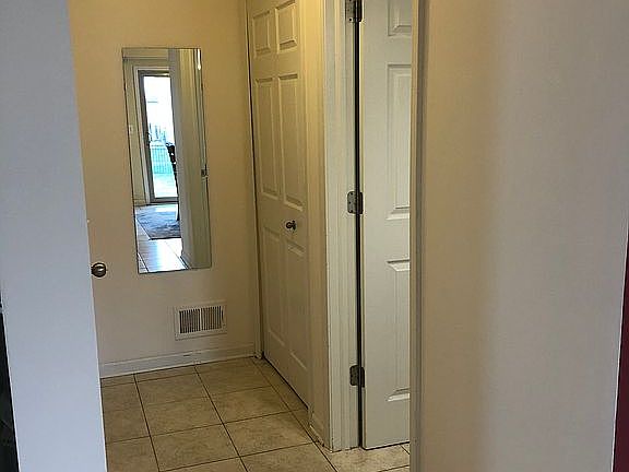 4th image of 56890 Holiday Pine Dr