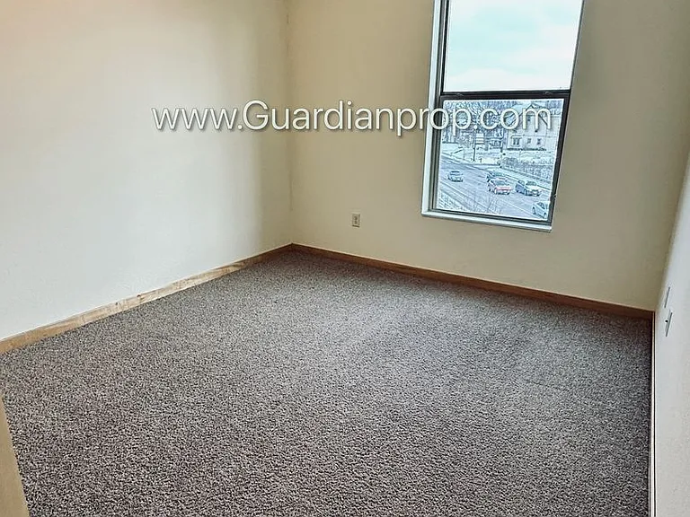 811 4th St SE #313 — Photo 14