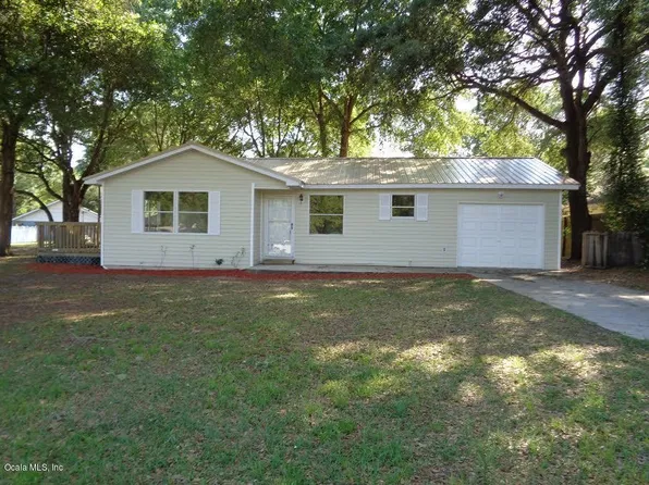 16188 SE 17th St, Ocklawaha, FL 32179