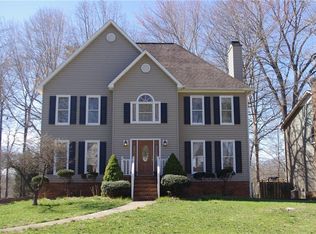 1930 Glen Ridge Dr, Kernersville, NC 27284