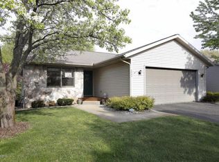 5960 Wood Valley Rd, Kalamazoo, MI 49009
