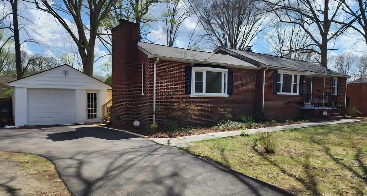 Building Photo - 8405 Rugby Rd