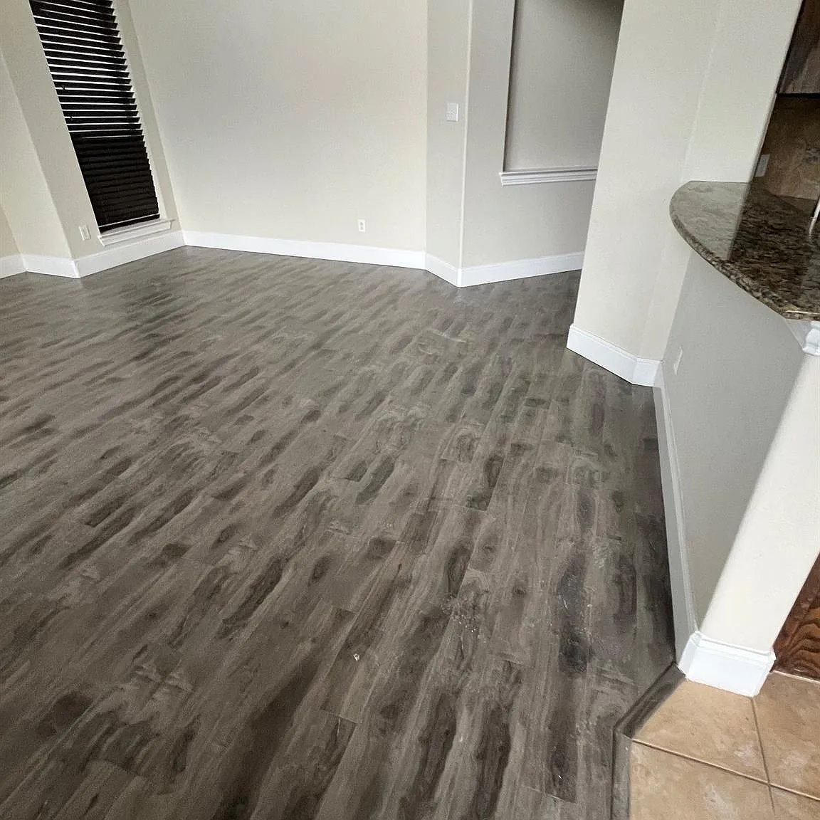 5 bed, 4129 sqft, $3,500 — Photo 4