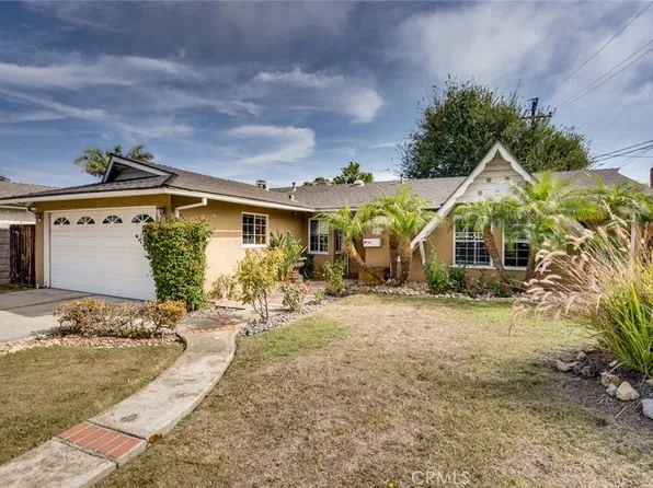 16242 Fairway Ln, Huntington Beach, CA 92649