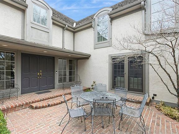 4th image of 7927 Bristol Ct