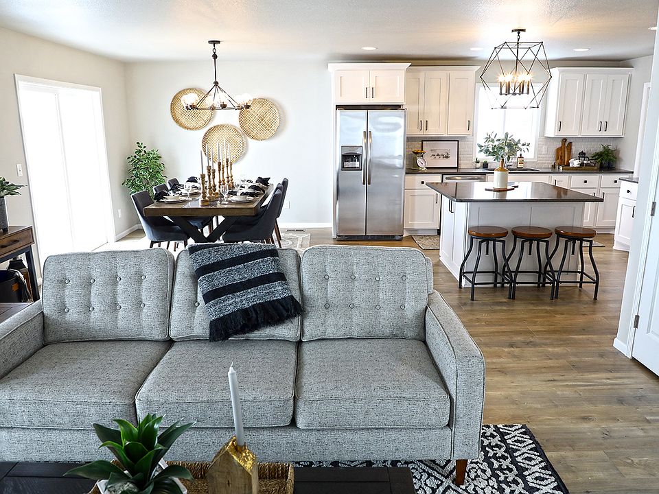 2086 CLASSIC 3 STALL Plan, The Wilds, West Fargo, ND 58078 Zillow