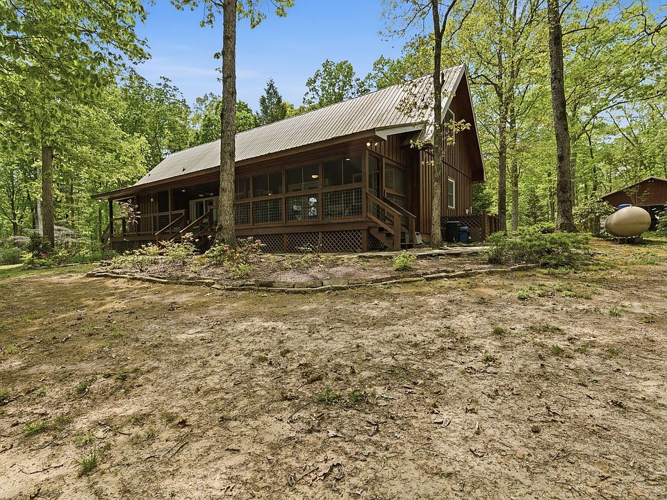 22nd image of 1233 Oliver Dr