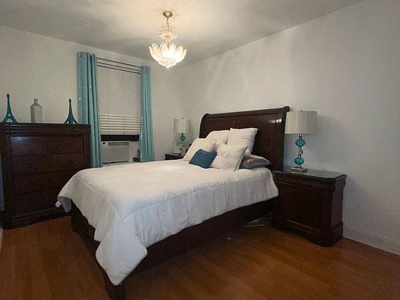 3rd image of 278 Nagle Ave #2C