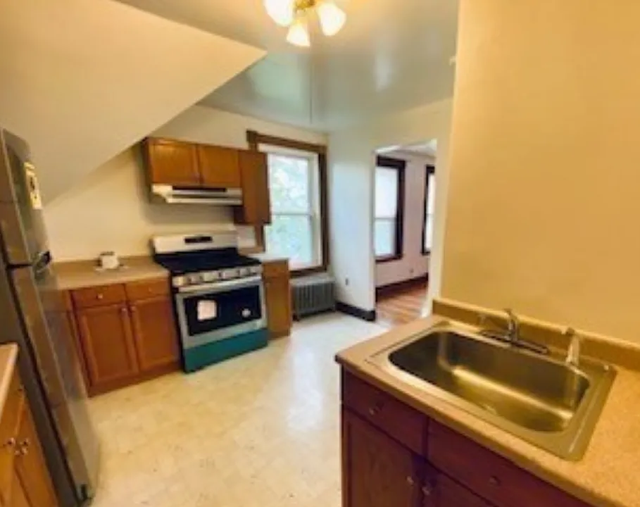 23 Munroe St #2